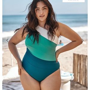 NWT Summersalt Sidestroke